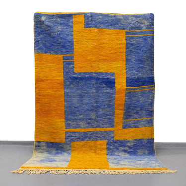 Moroccan Vintage Rug 5.5 x 8.8 feet / 170 x 270 cm - Ettilux Home